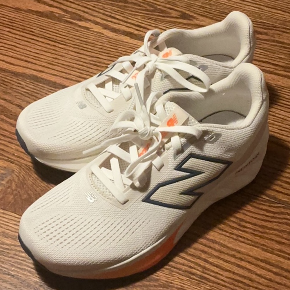 New Balance Beige and Orange Running Shoes (item7) - Picture 2 of 6